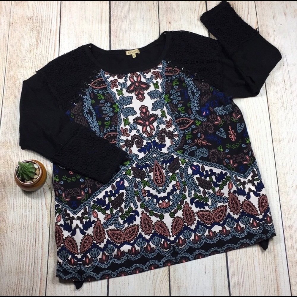 [Democracy] Paisley Textured Black Top Size 1X